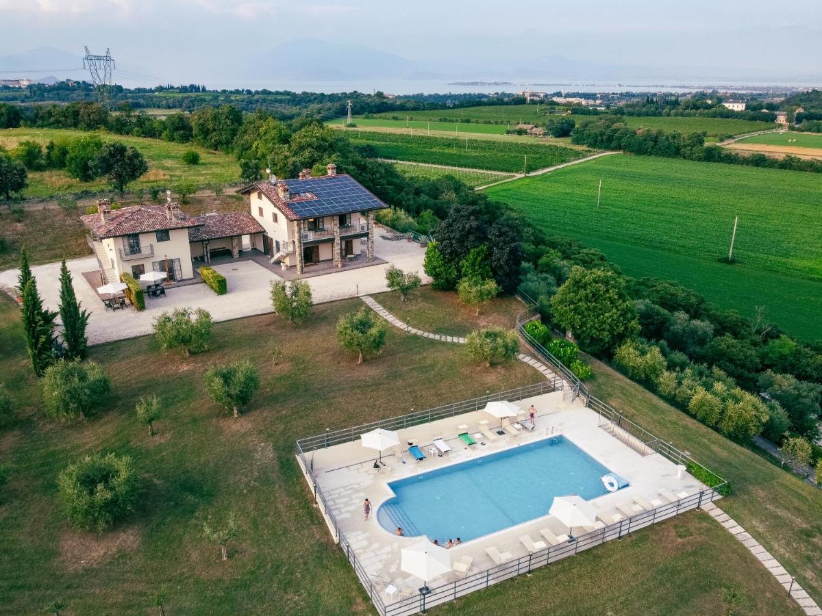 Il Casale Lonato - By Host4U Aparthotel ภายนอก รูปภาพ