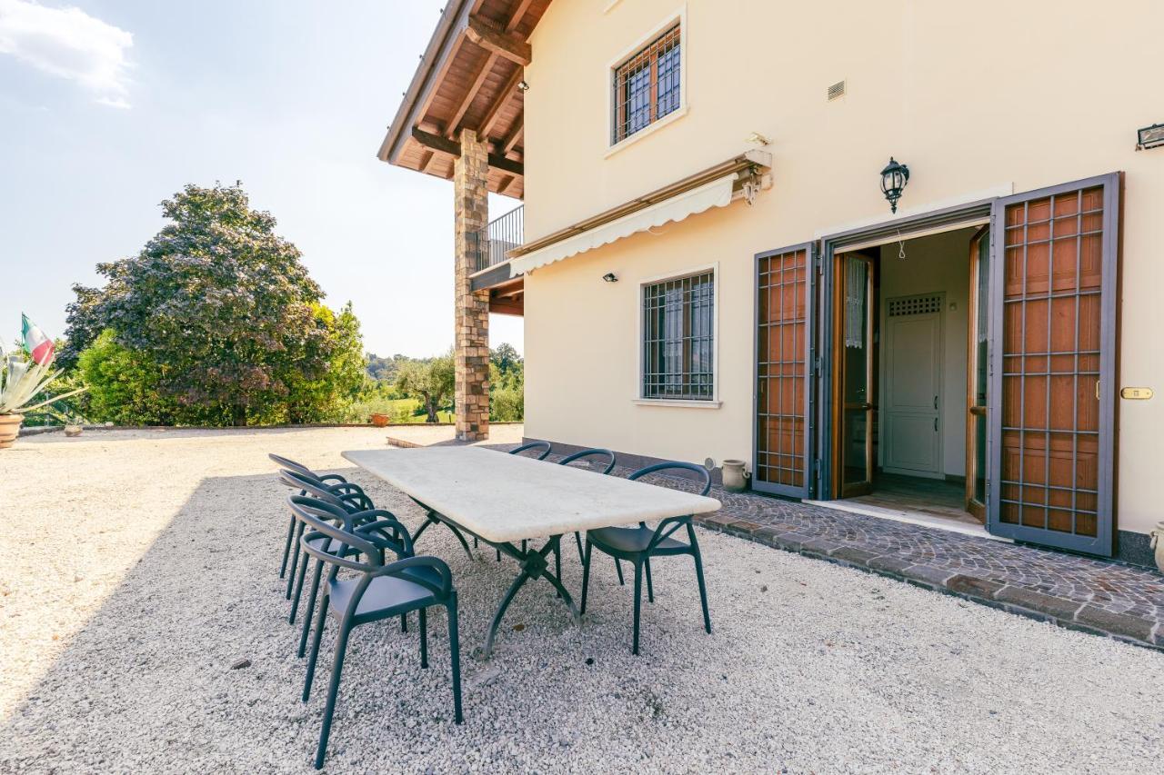 Il Casale Lonato - By Host4U Aparthotel ภายนอก รูปภาพ
