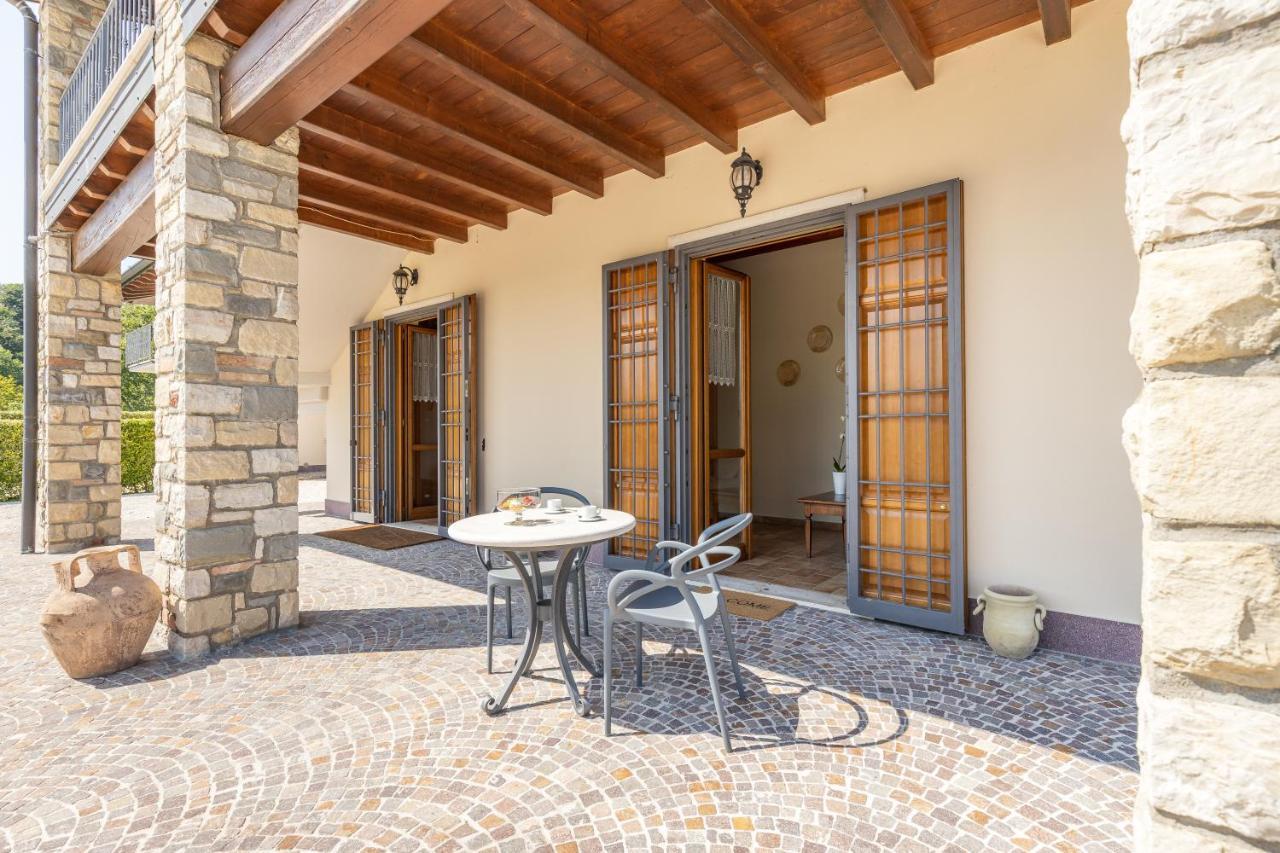 Il Casale Lonato - By Host4U Aparthotel ภายนอก รูปภาพ